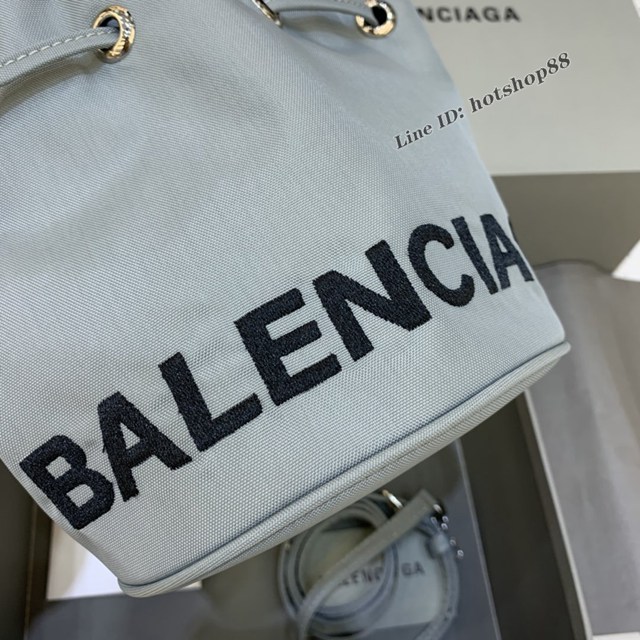 Balenciaga專櫃爆款Balen超輕水桶包 巴黎世家淺灰帆布手提包 fyj1499